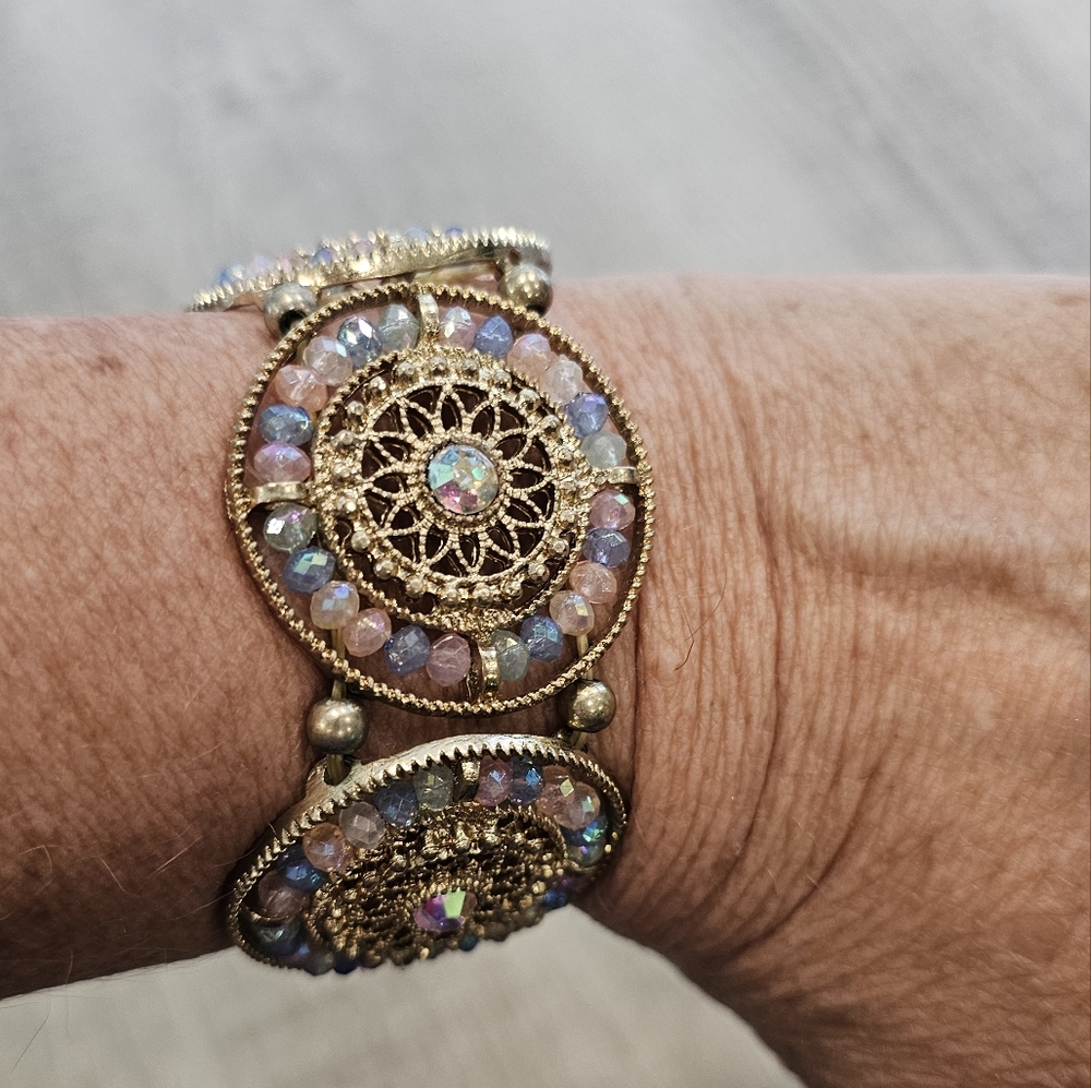 Boho... Gold and Opal Bracelet..elastic Cord.